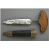 Image 1 : A 7 1/2" PUSH DAGGER WITH A WALNUT HANDLE.