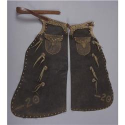 DECORATIVE BATWING CHAPS: Unmarked 1950's studd