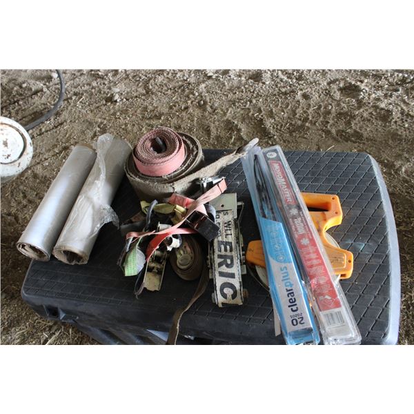 Ratchet straps, tape measures & misc