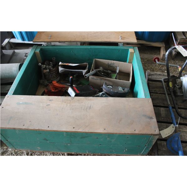 Hydraulic Related Wooden Box with Contents (Hydraulic Ram etc)