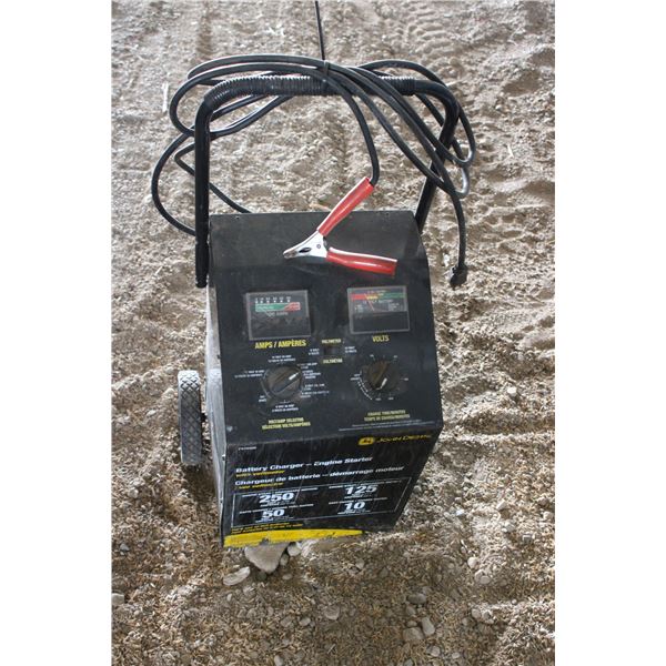 John Deere 240 Amp Battery Charger Working