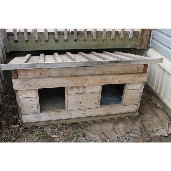 Dog House 2 compartment