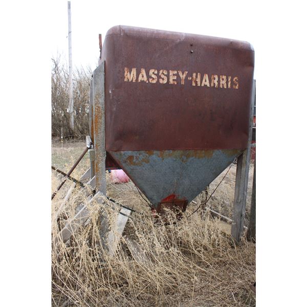 Massey Harris Hopper