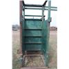 Image 6 : Cattle Squeeze with Palpitation Chute