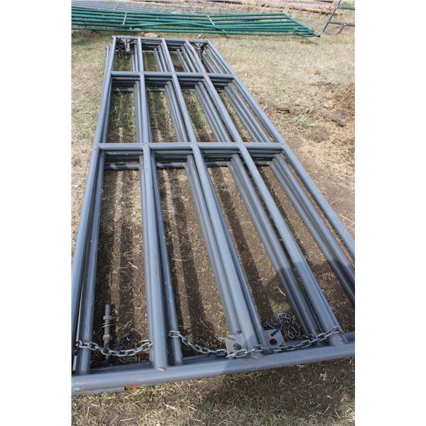 (5 X THE MONEY) 13 1/2' Steel Gate