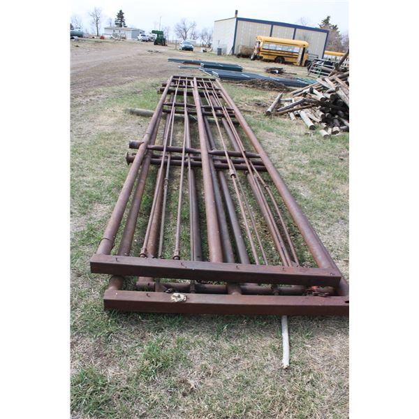 (3 X THE MONEY) 30' Metal Panels