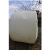 Image 1 : 1250 Gallon Water Tank