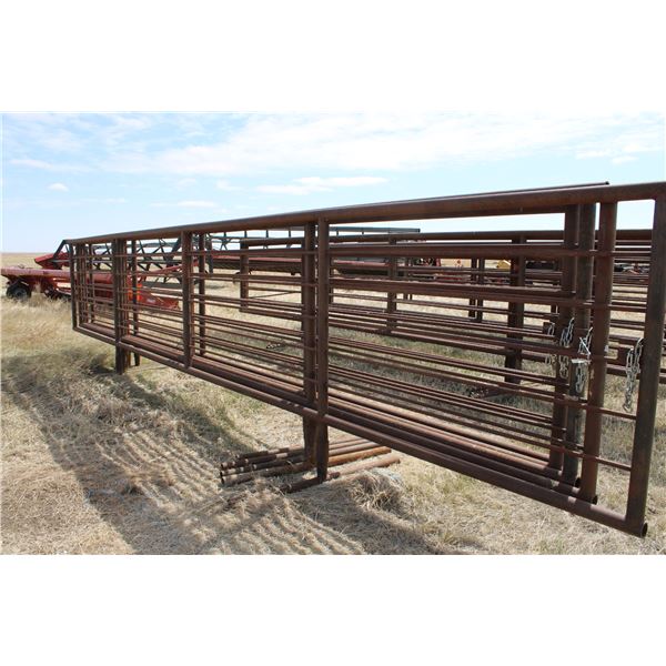 (5 X THE MONEY) 24' Free Standing Metal Panels