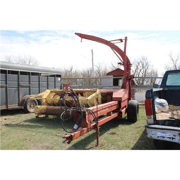 New Holland 900 Forage Harvester