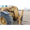 Image 9 : Cat Telehandler 10705 hours, 2 new fender, 1 new tire, TH62