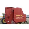 Image 6 : New Holland 688 Round Baler
