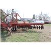 Image 3 : 28' Hutchmaster Tandem Disc 7600 series