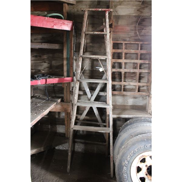 Wooden Ladder 6'