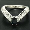 Image 5 : 18k White Gold 1.64 ctw Oval Sapphire Solitaire Round Diamond Chevron V Band Rin