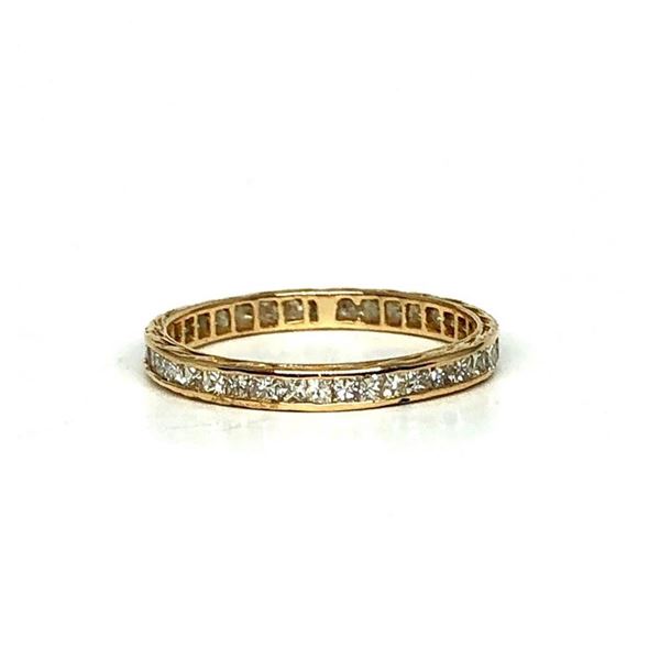 0.76 ctw Diamond Ring - 18KT Yellow Gold