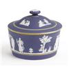 Image 2 : An English Porcelain Covered Box Wedgwood