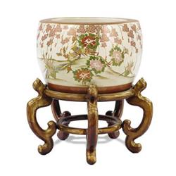 A Chinese Porcelain Jardiniere
