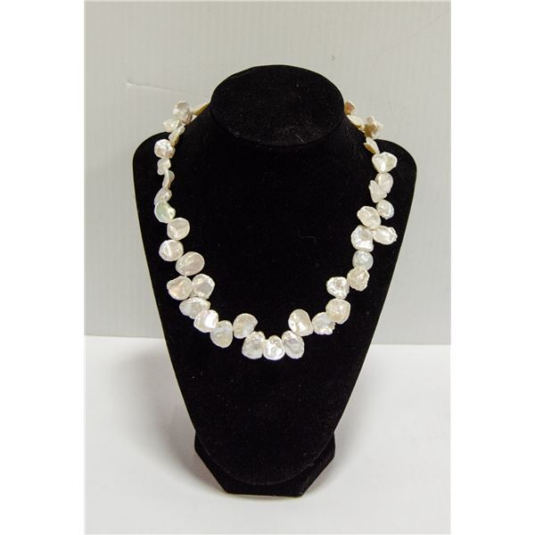 SOUTH SEA KESHI PEARL NECKLACE-WHITE