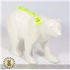 Image 1 : WHITE POLAR BEAR STATUE VINTAGE LARGE