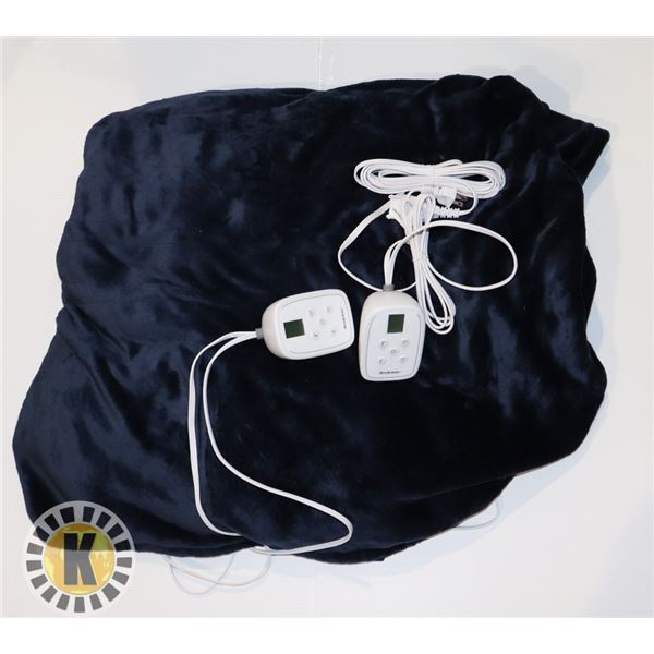 BROOKSTONE KING SIZE HEATED BLANKET W/ 2 ZONES