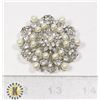 Image 1 : VINTAGE RHINESTONE AND PEARL BROOCH
