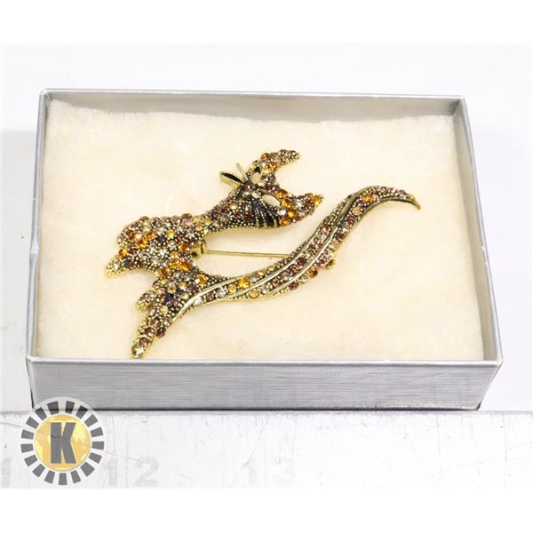 GEMMED CAT BROOCH