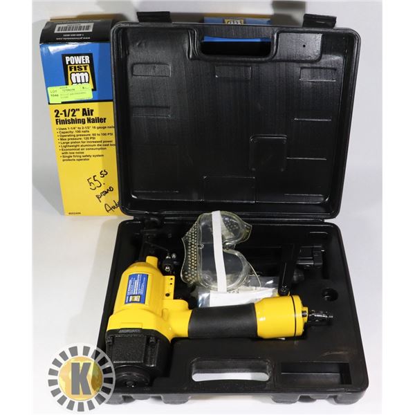 POWERFIST 2-1/2" AIR FINISHING NAILER IN CASE