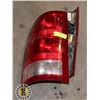 Image 1 : ESTATE TRUCK TAIL LIGHT