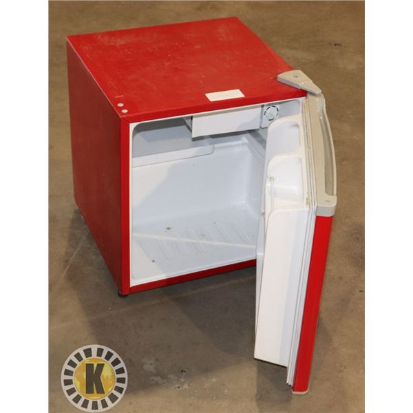 RCA MINI FRIDGE- RED