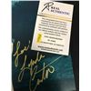 Image 2 : LINDA CARTER SIGNED PHOTO (REAL AUTHENTIC COA)