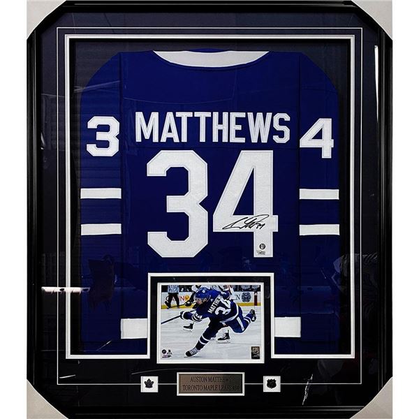 AUSTON MATTHEWS FRAMED SIGNED TORONTO MAPLE LEAFS REPLICA JERSEY (FROZEN POND COA)