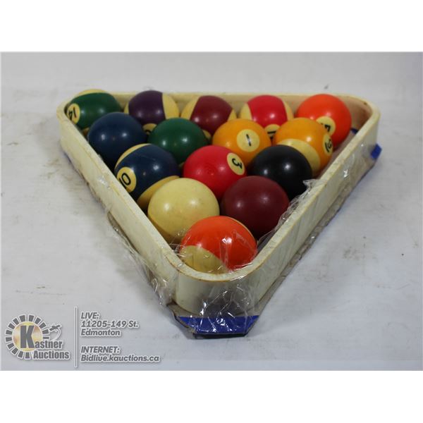 VINTAGE 15 POOL TABLE BALLS