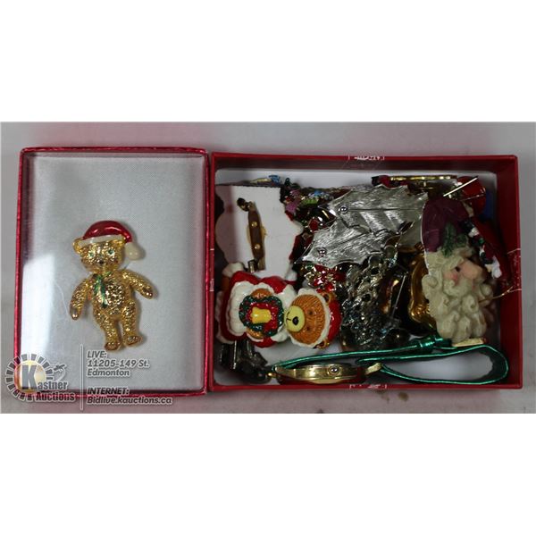 19 PIECES OF CHRISTMAS JEWELRY, BROOCHES, EARRING,