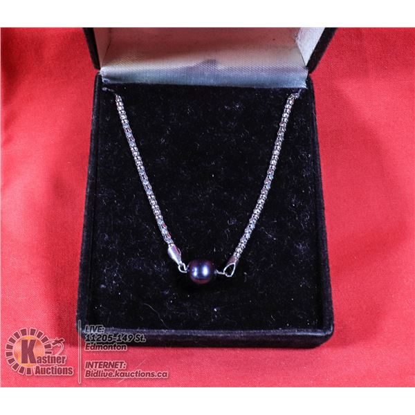 SILVER CHAIN 925 MARKED WITH A BLACK FRESH WATER