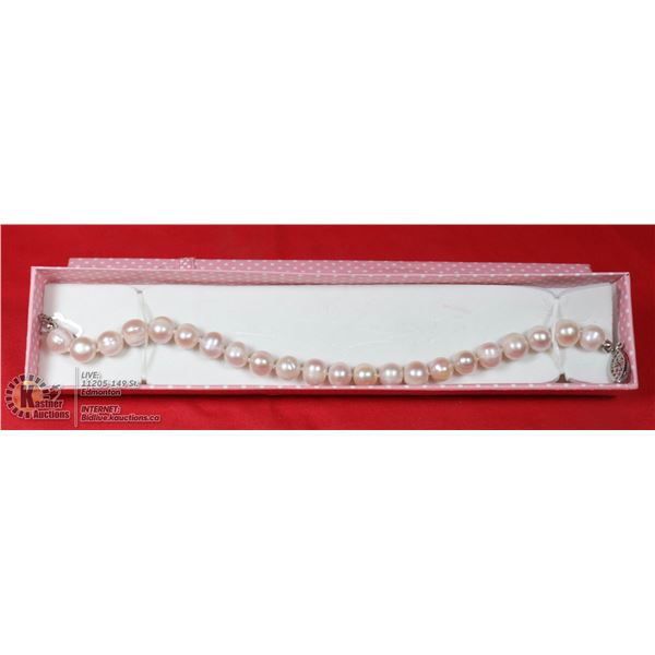 LIGHT PINK FRESHWATER PEARL BRACELET