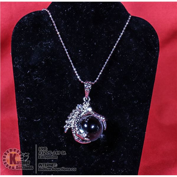 CLEAR QUARTZ STONE IN CLAW NECKLACE STAMPED 925