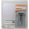 Image 1 : BOX CONTAINING 12PCS OF RAZORS (WILKINSON MOUNT)