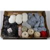 Image 1 : ESTATE FLAT OF 23 SKEINS ASSTD YARN
