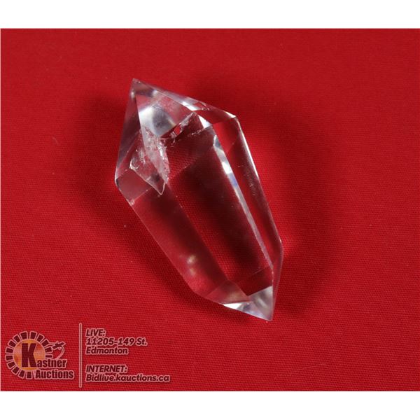 #261-NATURAL CLEAR QUARTZ 2 POINT 25.3 x 53.6mm