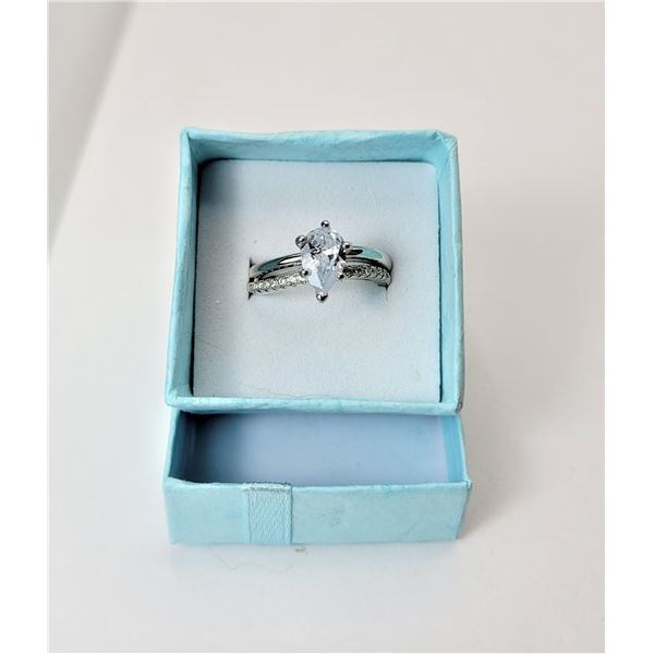 11)  ILLUSION DOUBLE RING SET WITH TEAR DROP