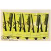 Image 1 : LOT OF 5 PRETTY YOUNG THING STRAIGHTENING COMB.