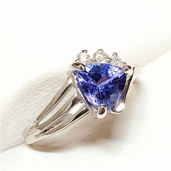 TN188-39 10K  TANZANITE DIAMOND RING