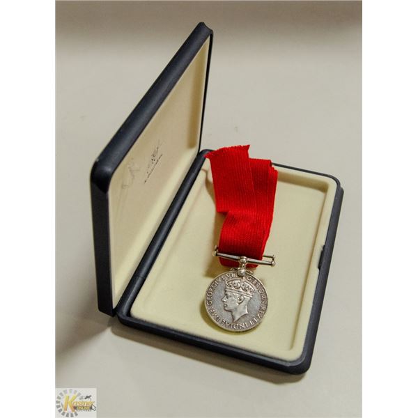 VINTAGE ESTATE COLLECTIBLE 1939-1945 CANADA