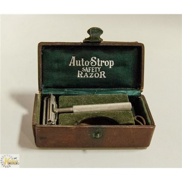 VINTAGE AUTO-STROP SAFETY RAZOR IN ORIGINAL