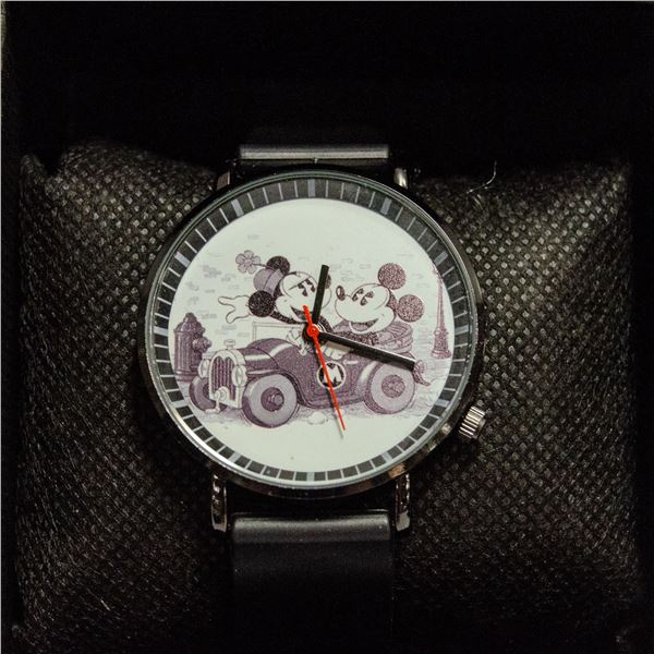 MINNIE AND MICKEY MOUSE QUARTZ MOVEMENT WATCH