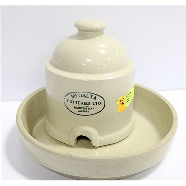 CHICKEN FEEDER CROCK 2 PCS MEDELTA CROCKERY