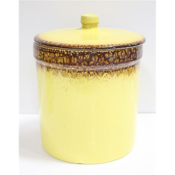 LRG YELLOW CANISTER W/LID MEDELTA CROCKERY