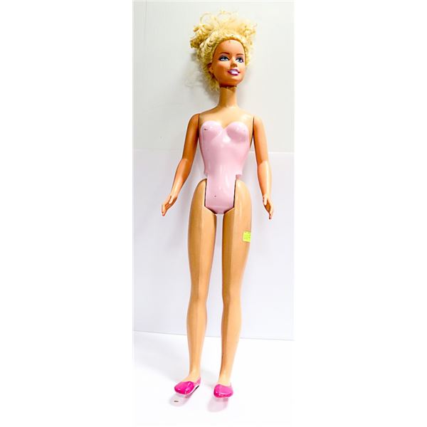 3 FT TALL BARBIE VINTAGE 1992 MATTEL