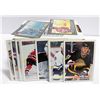 Image 1 : 200 ROOKIES & PARALLEL HOCKEY CARDS NHL ESTATE