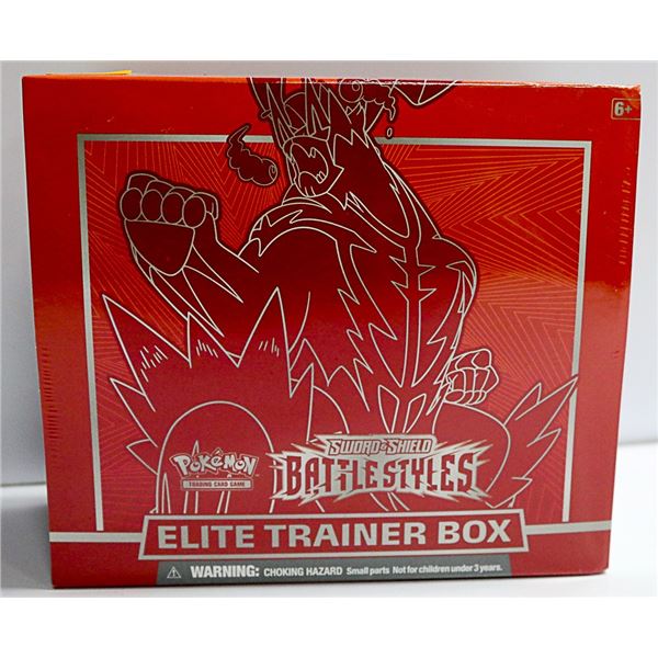 BATTLE STYLES ELITE TRAINER BOX WITH x8 BOOSTERS E
